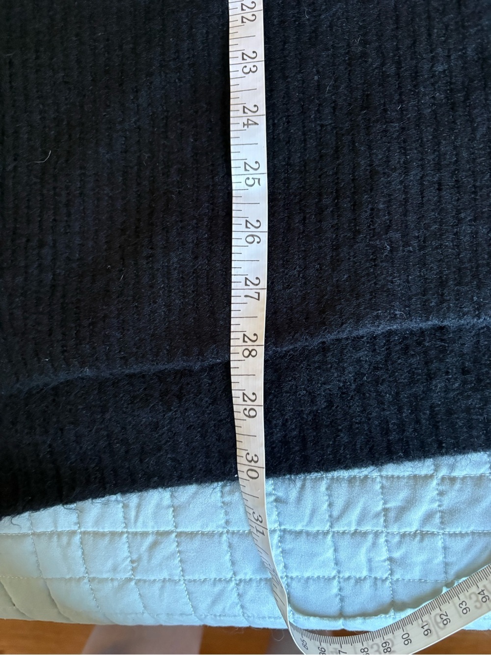 Vince Camuto Black V-Neck Sweater Vest. Runs Big - Picture 10 of 10